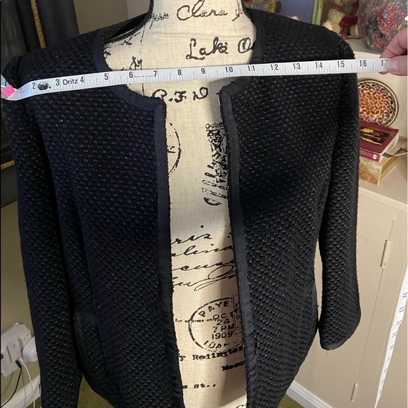 Basketweave black tweed 3/4 sleeve, red lining dinner jacket. Size L - Picture 7 of 11